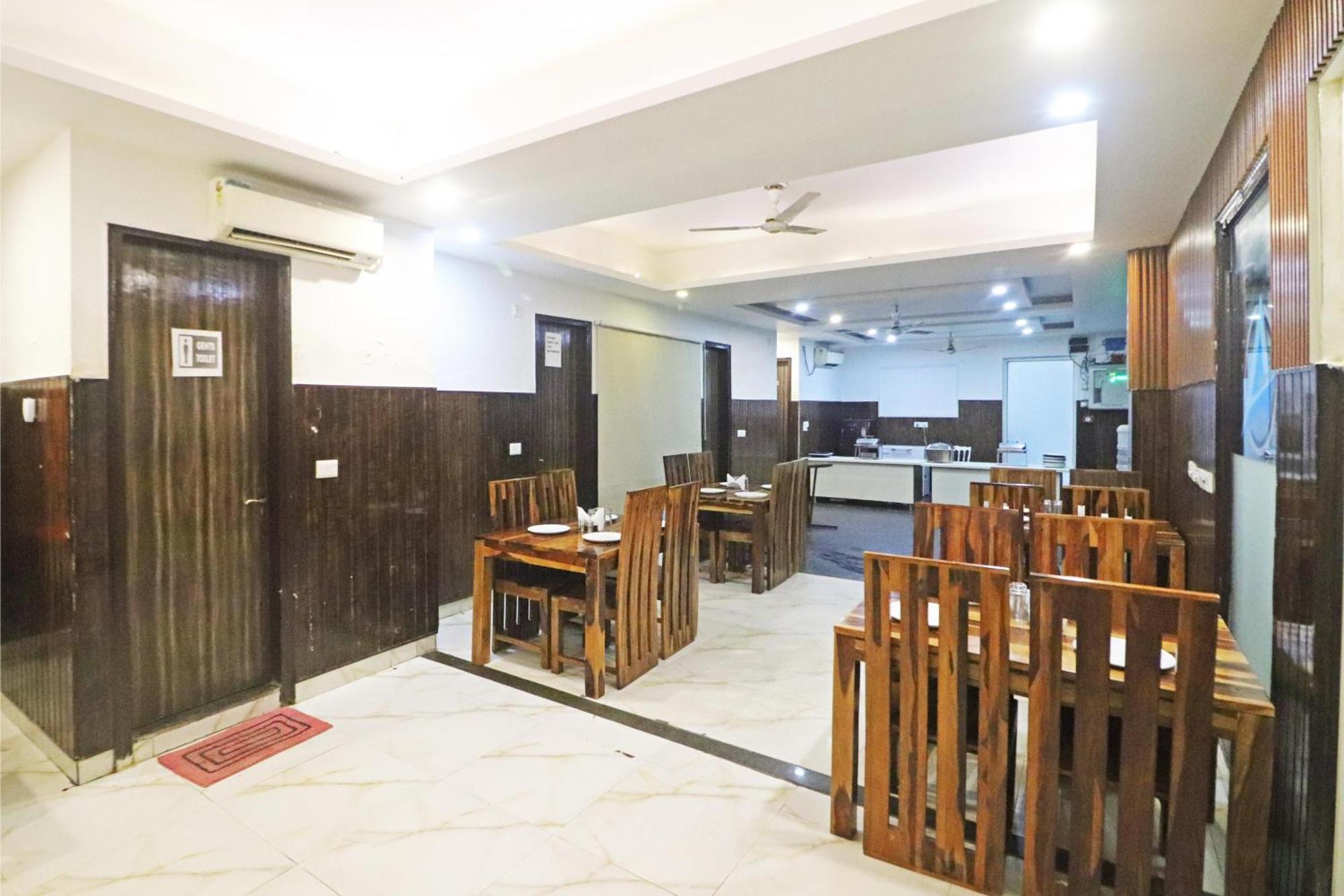 Hotel Mayda Prime Near Delhi Airport New Delhi