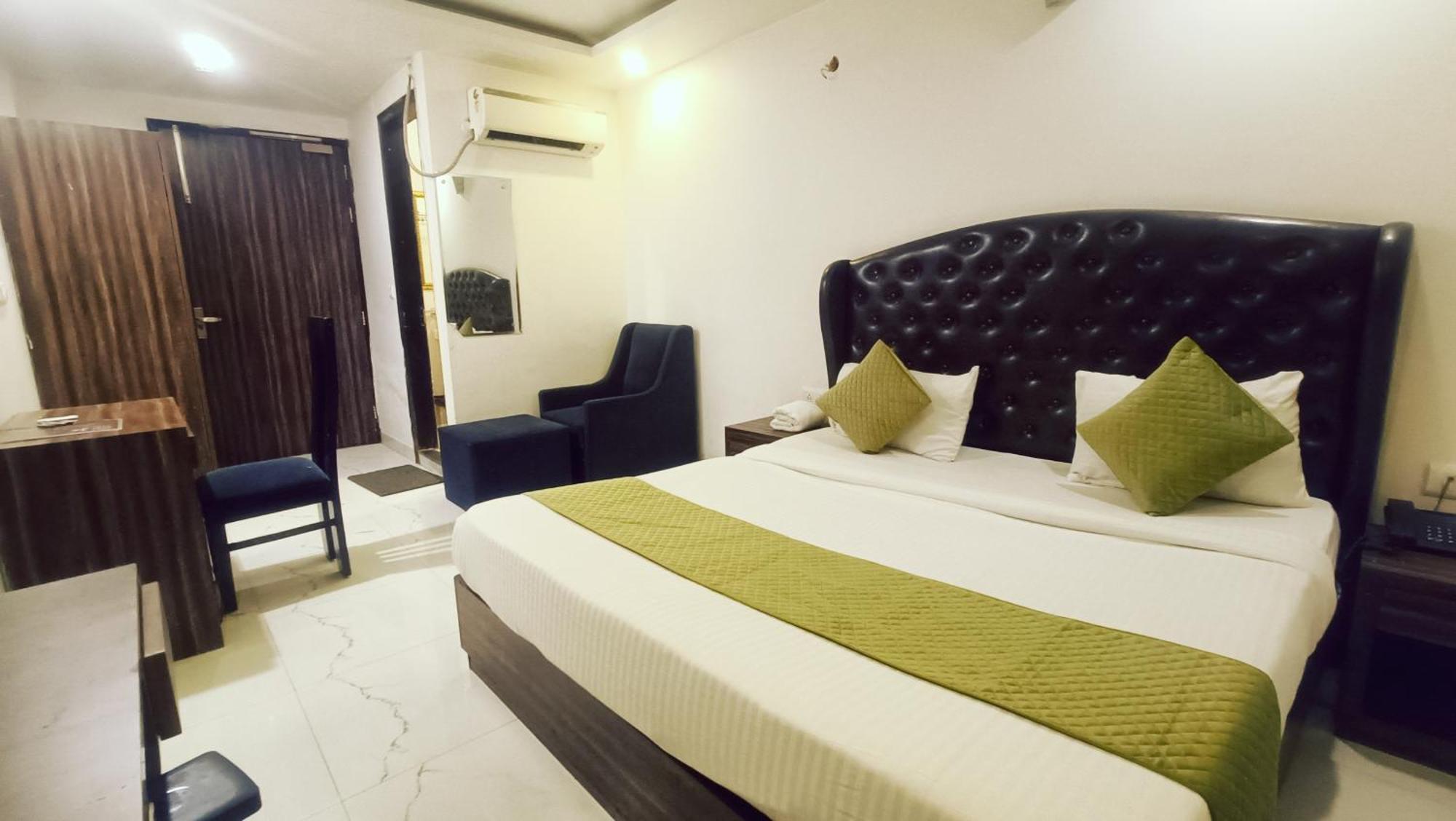 Mayda Prime Near Delhi Airport Hotel