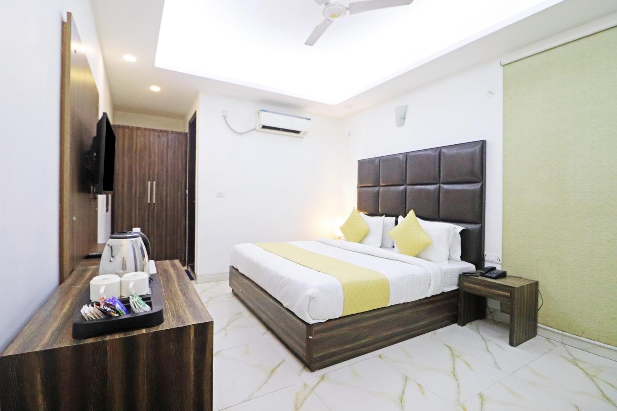 Hotel Mayda Prime Near Delhi Airport 3*