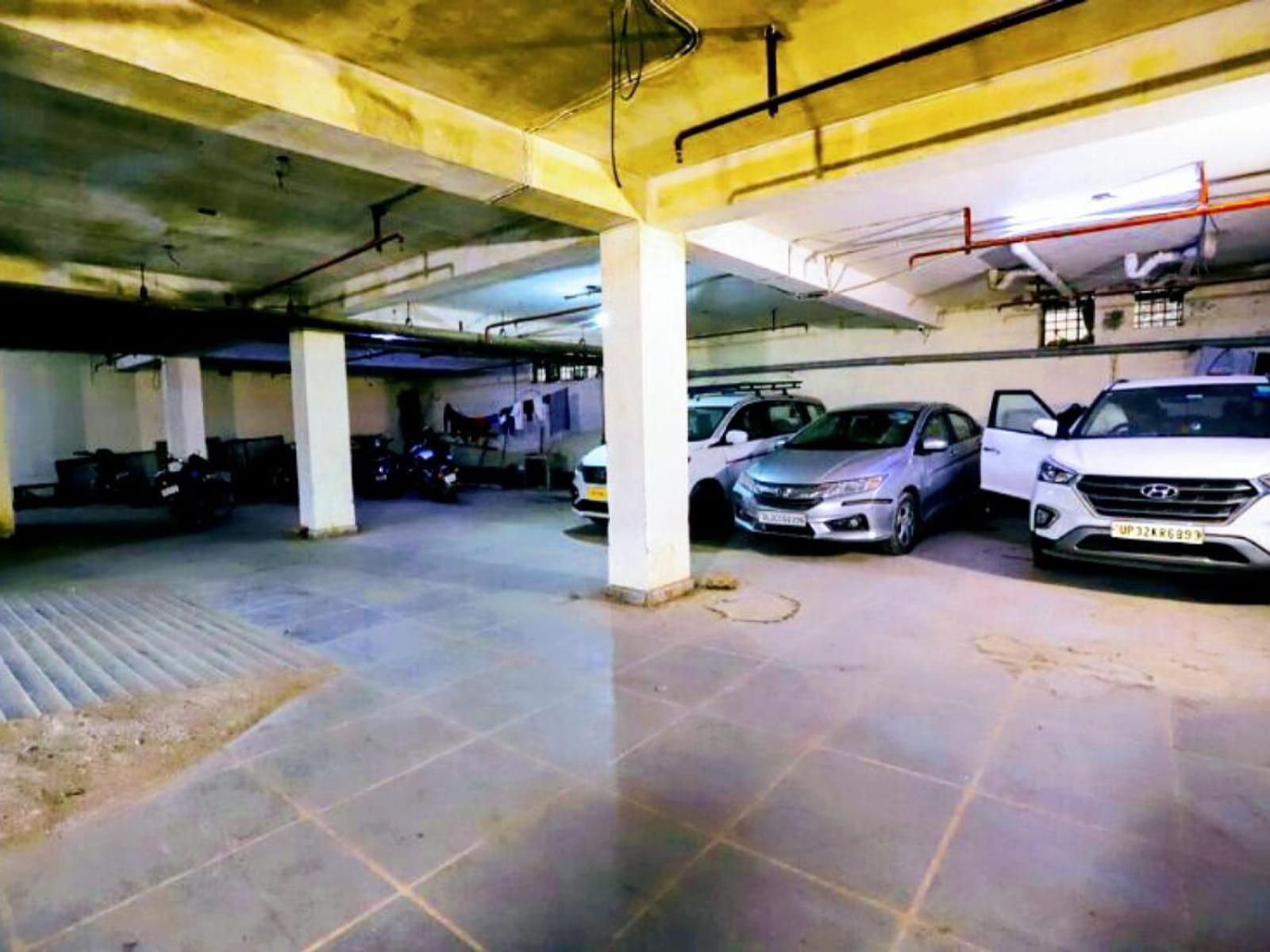 Mayda Prime Near Delhi Airport Hotel New Delhi